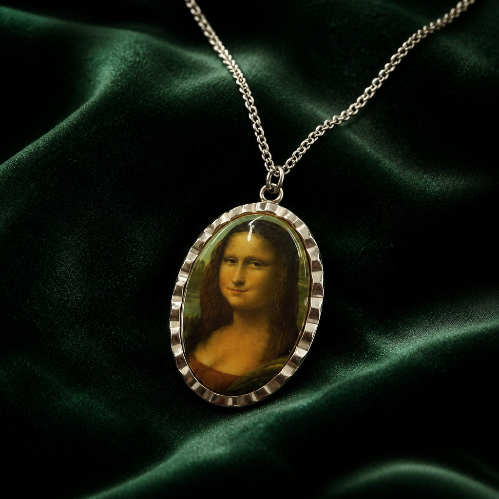 The Mona Lisa Medallion