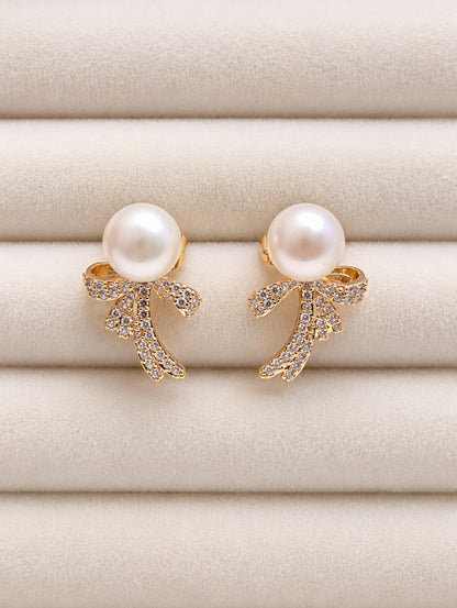 The Seraphina Bow Pearls