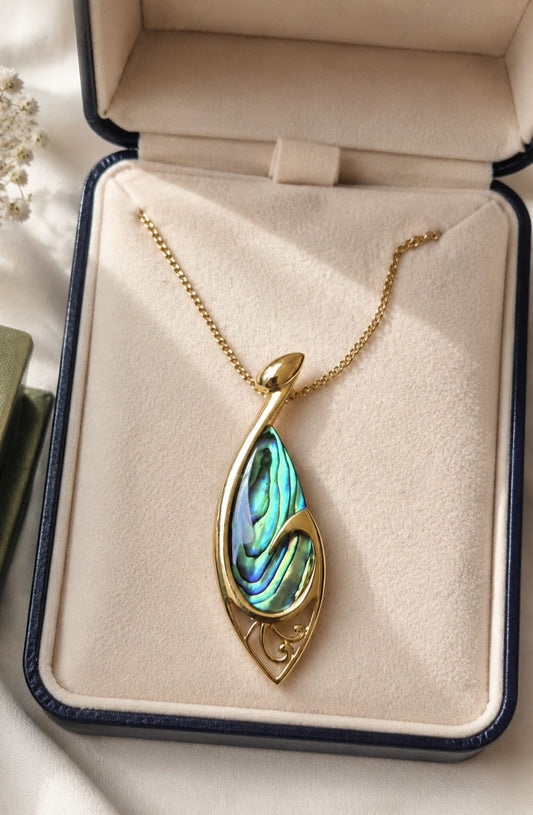 The Siren’s Wave Necklace