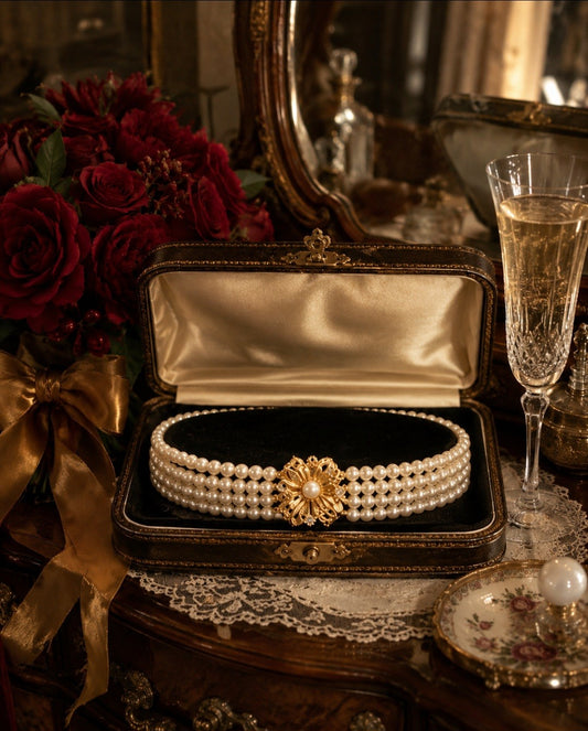 Antique Aurelia Pearl Choker