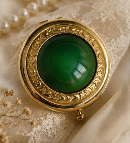 Estée Lauder “The Attitude” Celestial Mood Compact