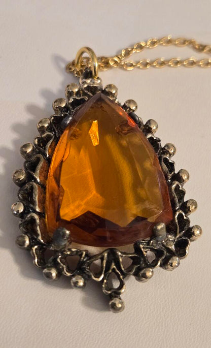The Sovereign Citrine Pear Pendant Necklace