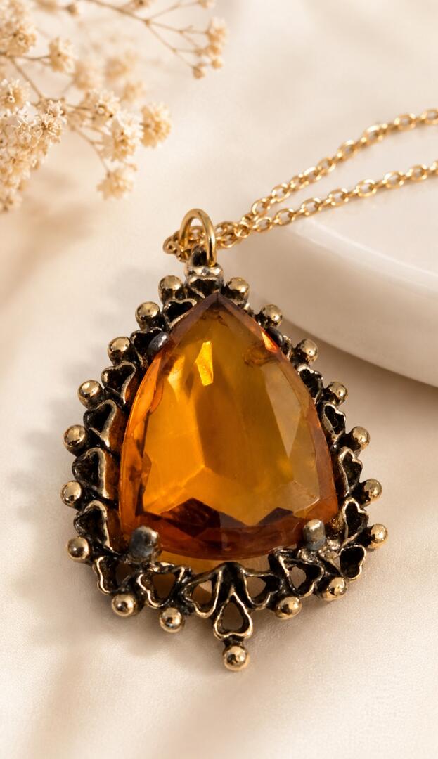 The Sovereign Citrine Pear Pendant Necklace