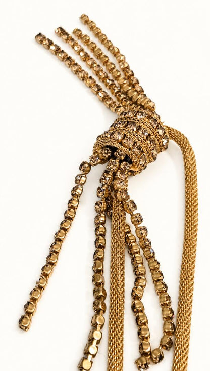 The Golden Cascade Knot