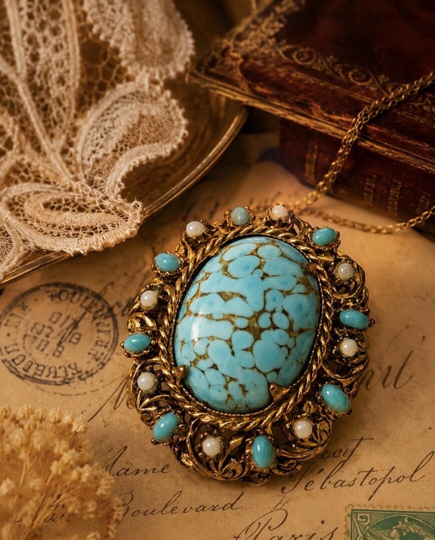 The Glasgow Azure Heirloom Brooch