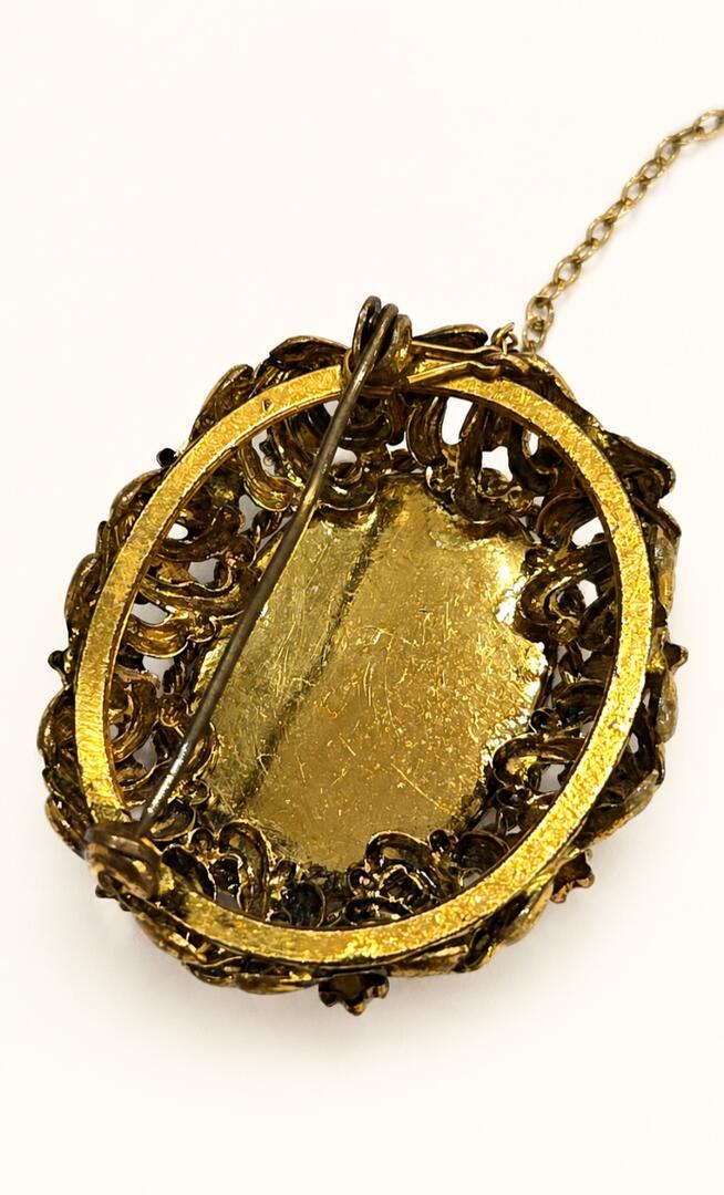 The Glasgow Azure Heirloom Brooch