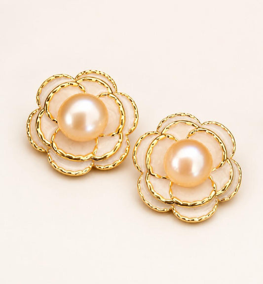 The Snow Petal Pearl Earrings