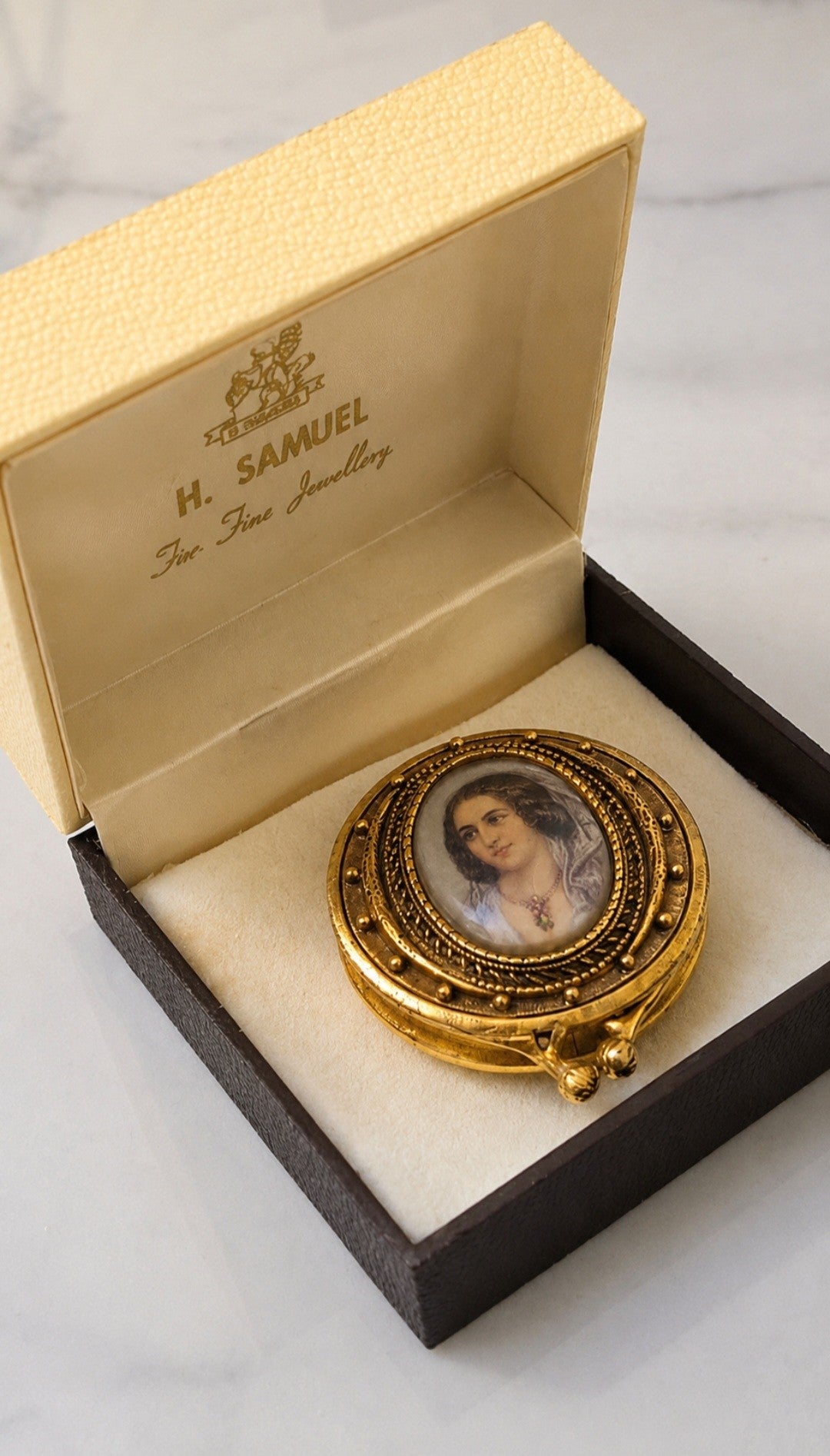 Vintage Filigree Miniature Portrait Vanity Compact