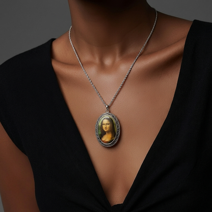 The Mona Lisa Medallion