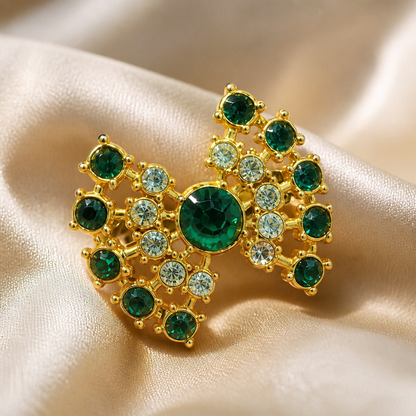 The Golden Leaf Pearl Jewellery Set.