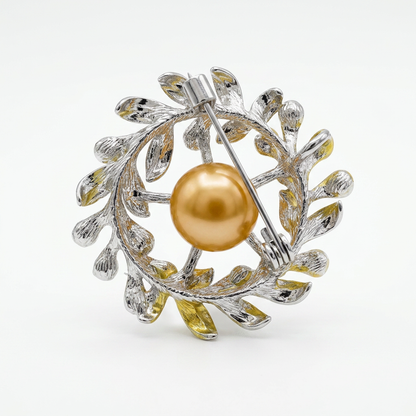 The Golden Pearl Wreath Brooch.
