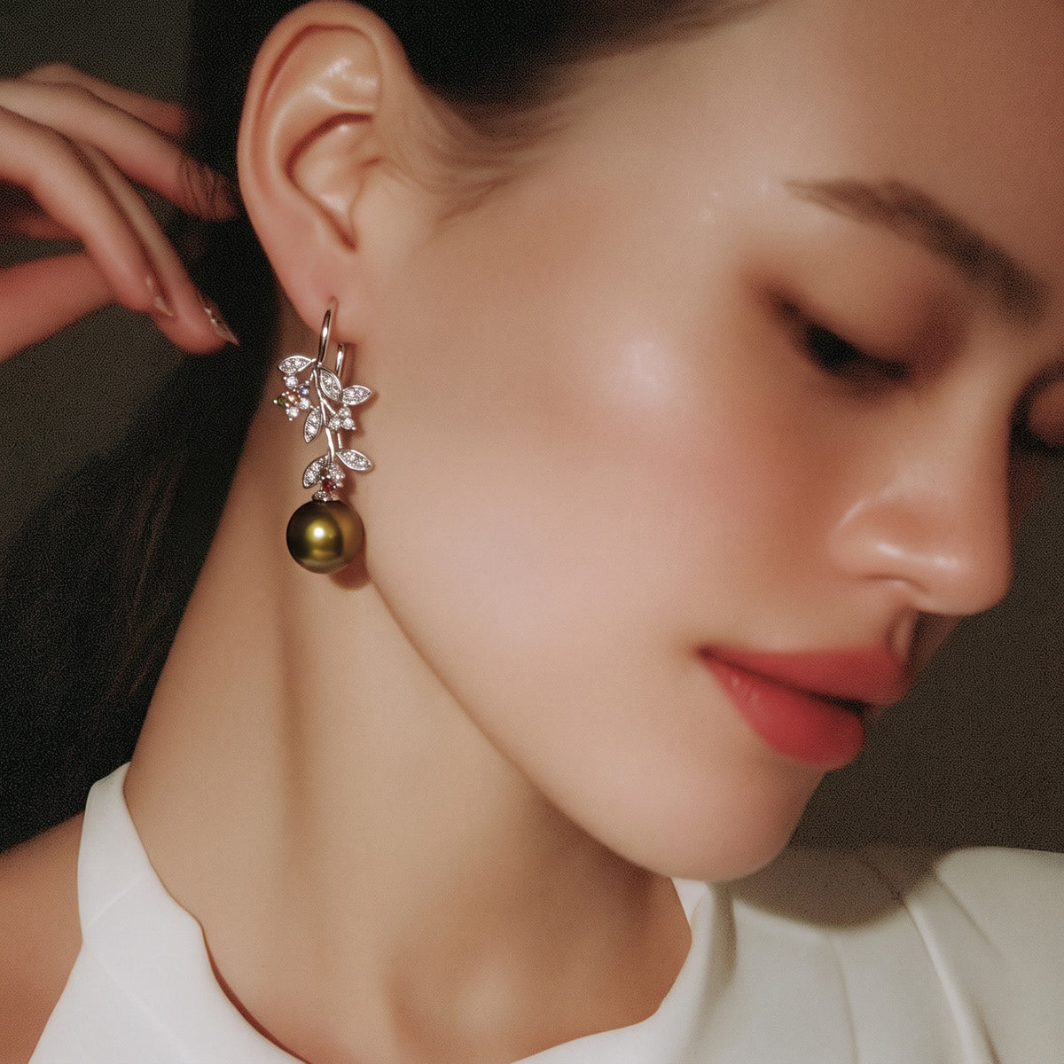 The Tahitian Pearl Blossom Earrings.