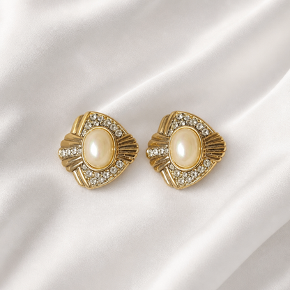 The Golden Pearl Fan Earrings.