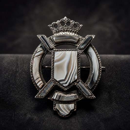 The Vintage Military Cap Badge Brooch.