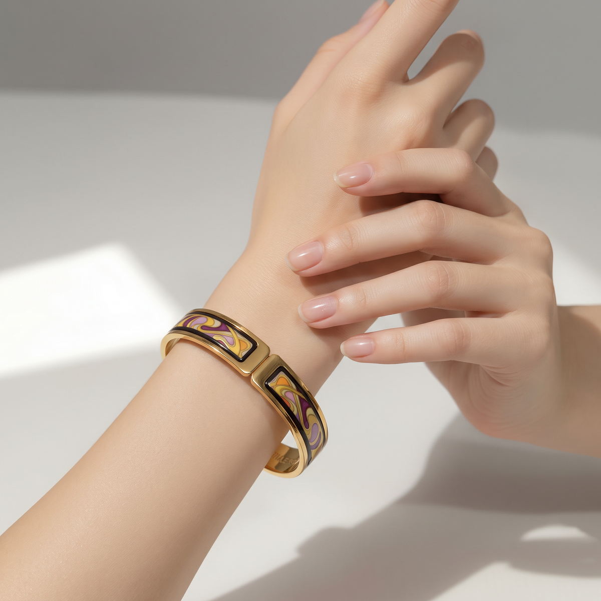 The Freywille Sarah Bernhardt Burgundy Bangle