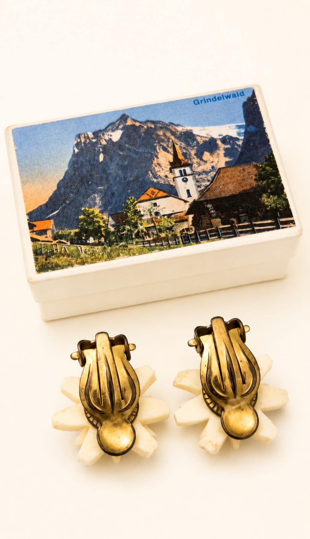 Vintage Alpine Edelweiss Earrings – Grindelwald Souvenir