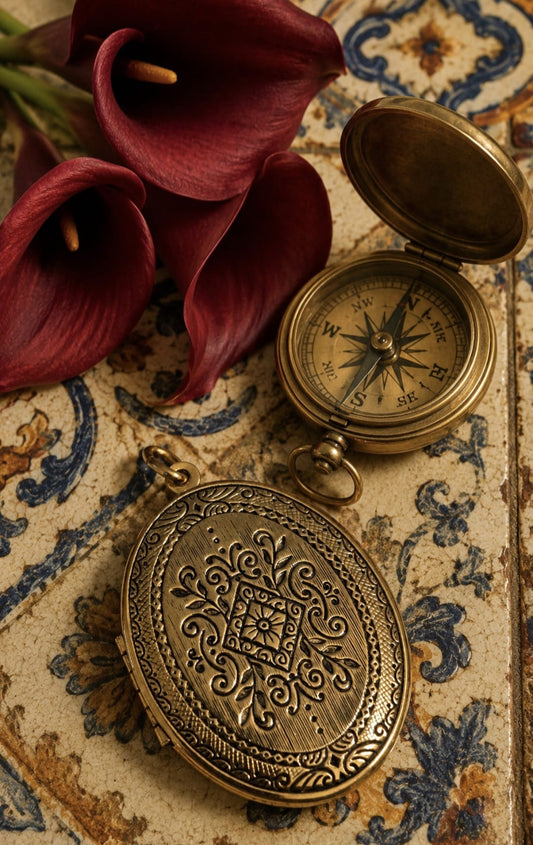 The Arabesque Bloom Oval Locket