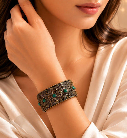 Vintage Antiqued Brass & Green Cabochon Filigree Bracelet